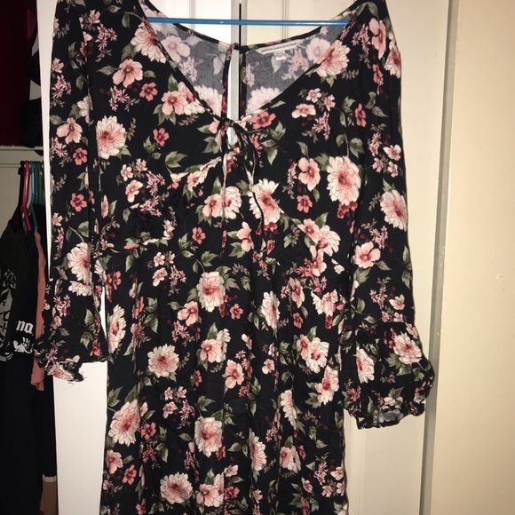 Floral Dress - Picture 3 of 4